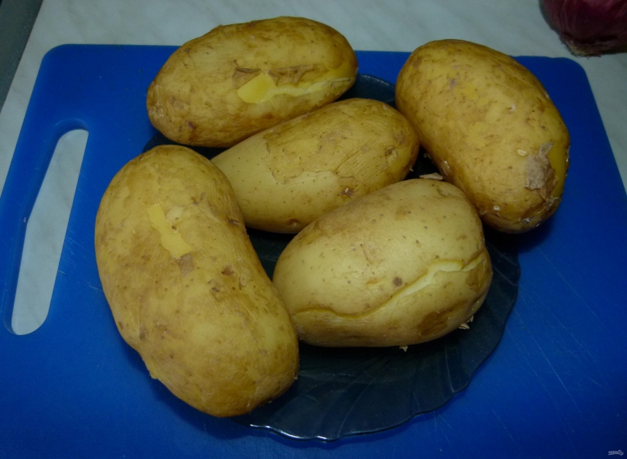 Ароматный запеченный фаршированный картофель - фото шаг 1