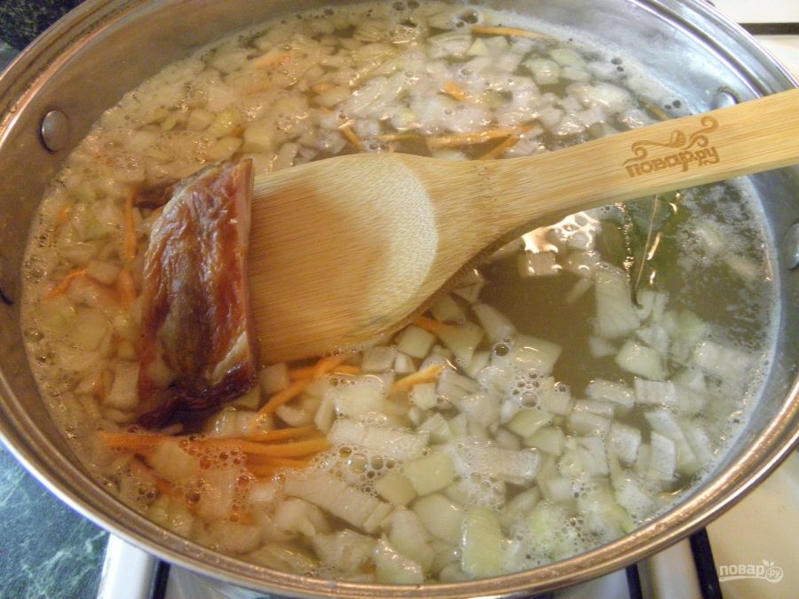 Гороховый суп с копчеными рёбрышками - фото шаг 5
