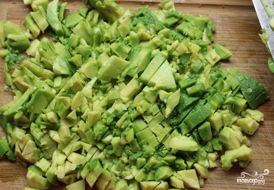 Салат из авокадо и креветок - фото шаг 1