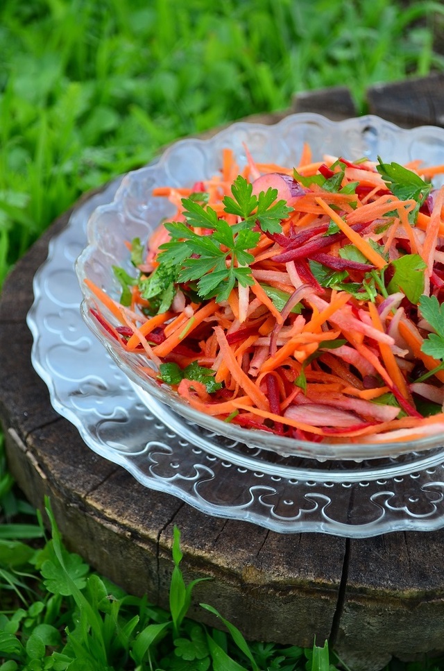 Фото к рецепту: Салат витаминный « красота осени»