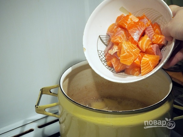 Финский суп с лососем и сливками - фото шаг 4
