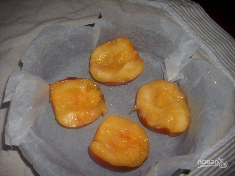 Карамелизированные персики - фото шаг 2