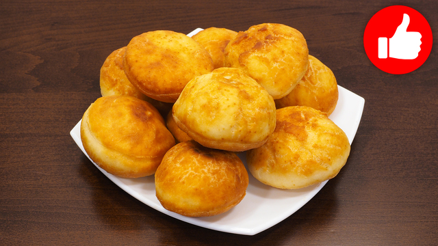Фото к рецепту: Домашние пышные воздушные пончики, можно приготовить с начинкой и без