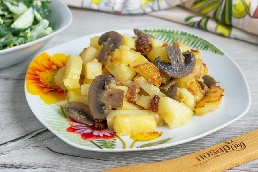Картошка с грибами и салом - фото шаг 7