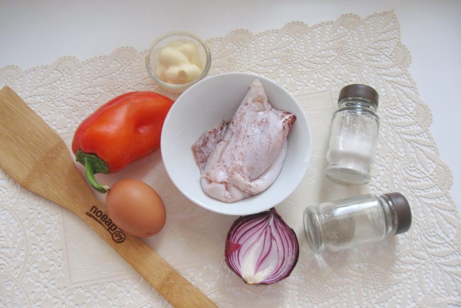 Салат с кальмарами и болгарским перцем - фото шаг 1