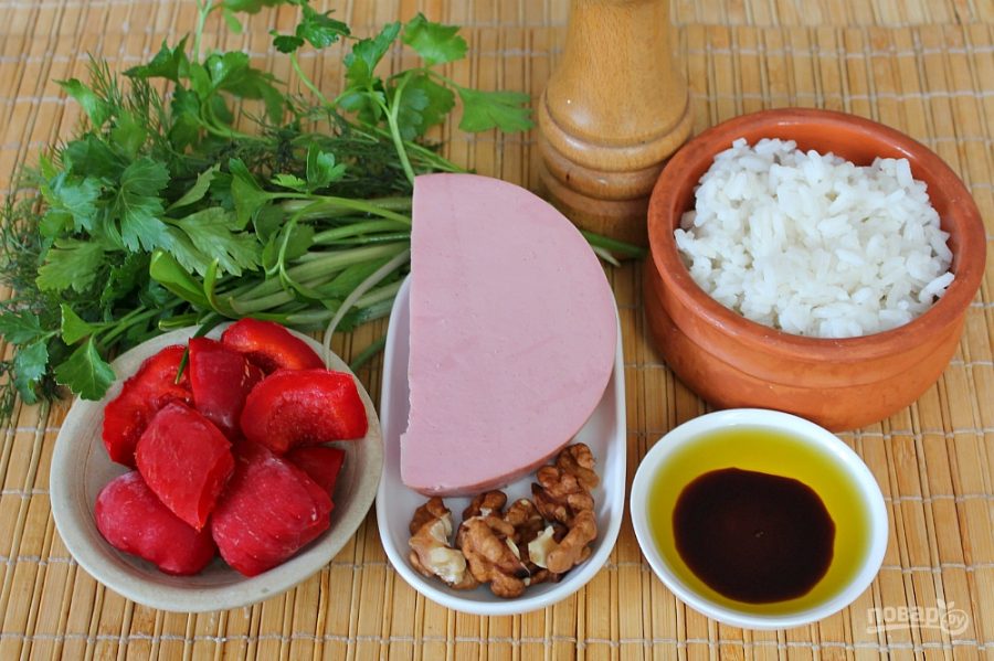 Салат с рисом и колбасой - фото шаг 1