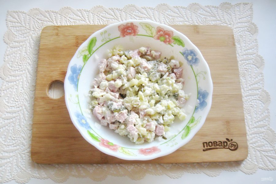 Салат со свининой и солеными огурцами - фото шаг 10