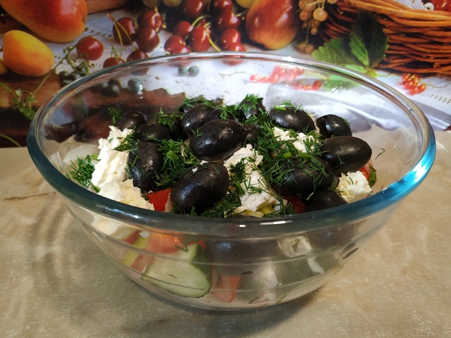 Фото к рецепту: Греческий салат