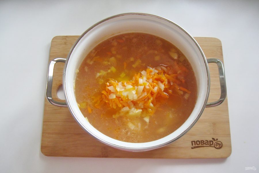 Гороховый суп-пюре с копчеными ребрышками - фото шаг 7