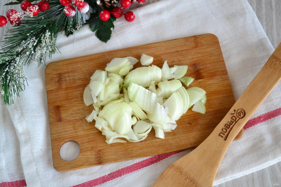 Салат из свиного сердца с маринованным луком - фото шаг 3