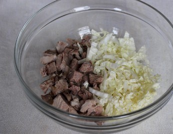 Салат мясной с грибами - фото шаг 2