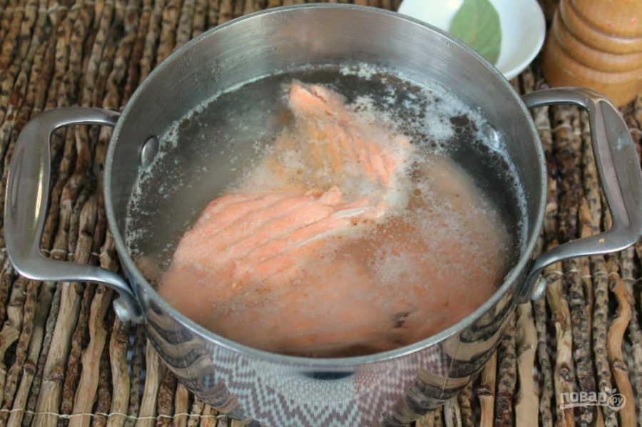 Суп из хребтов семги - фото шаг 2
