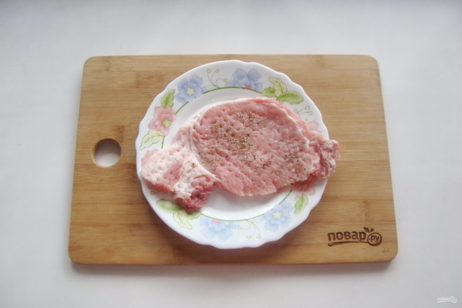 Свиной карбонат на сковороде - фото шаг 3