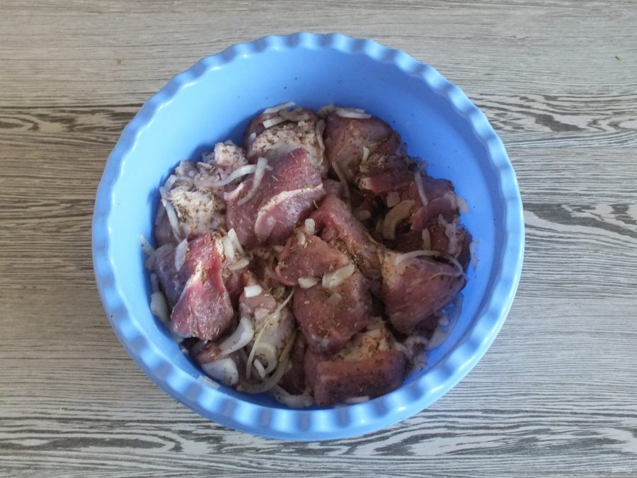 Шашлык из свинины без маринада - фото шаг 2