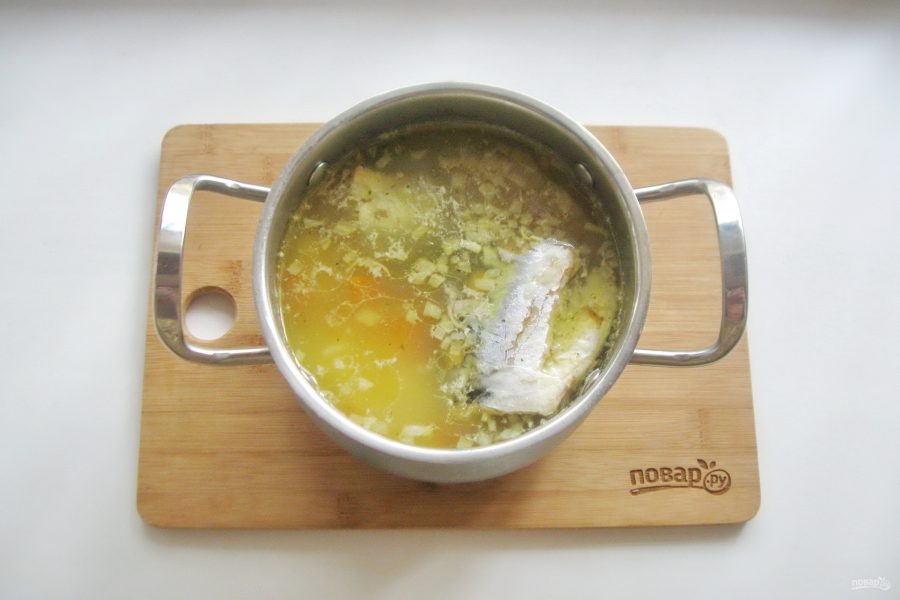 Суп из скумбрии с пшеном - фото шаг 13