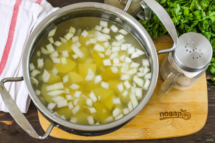 Сливочный суп с горбушей - фото шаг 2