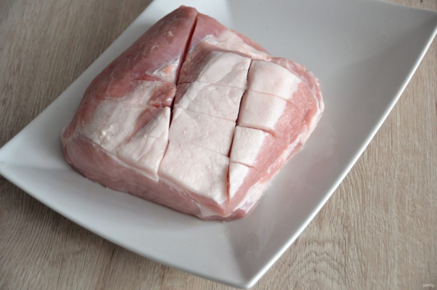 Свиной карбонат в рукаве в духовке - фото шаг 3