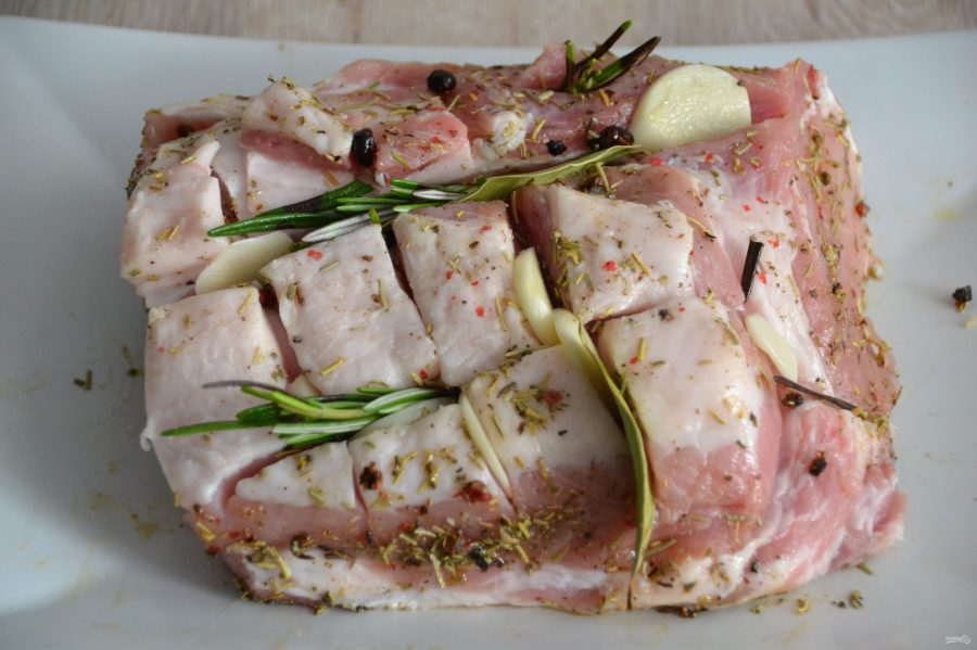 Карбонат свиной в рукаве для запекания в духовке рецепт с фото