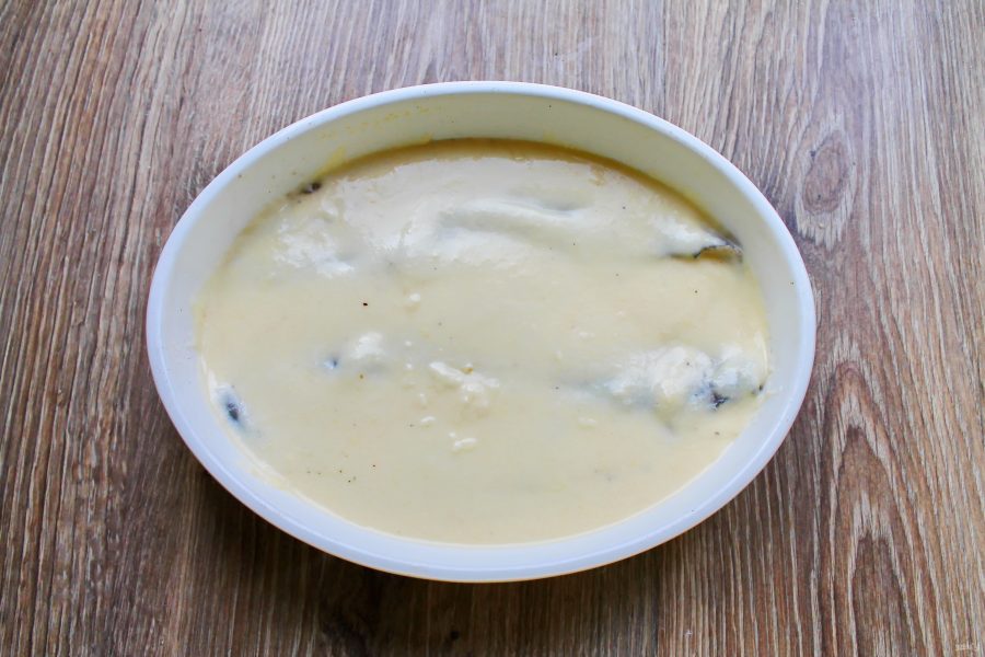 Минтай запеченный в сырном соусе - фото шаг 7