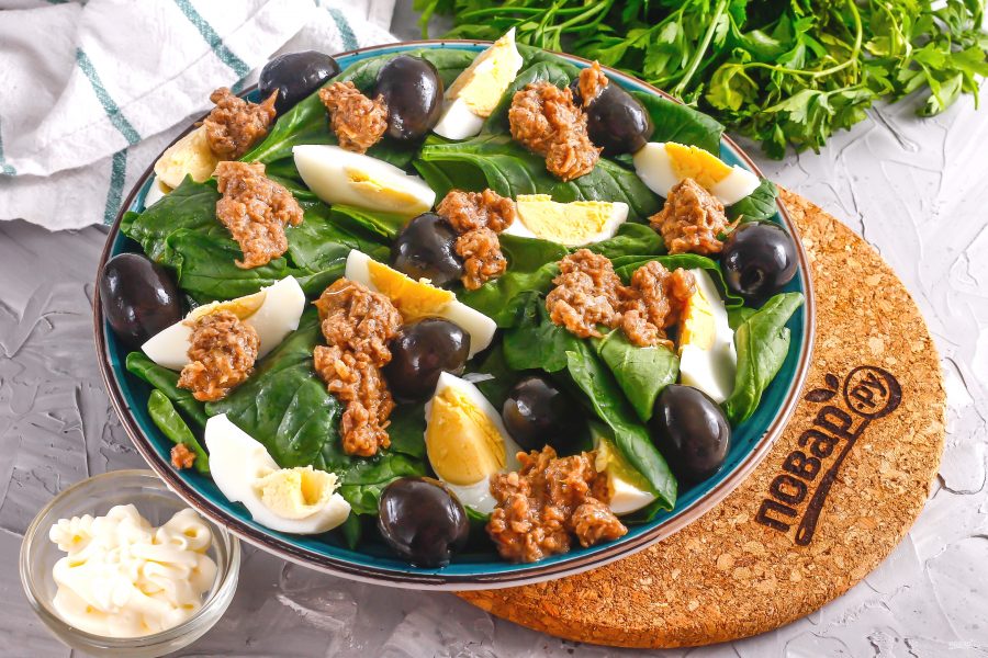 Салат с тунцом и маслинами - фото шаг 5
