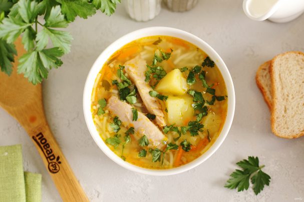 Суп из кролика с картошкой и вермишелью