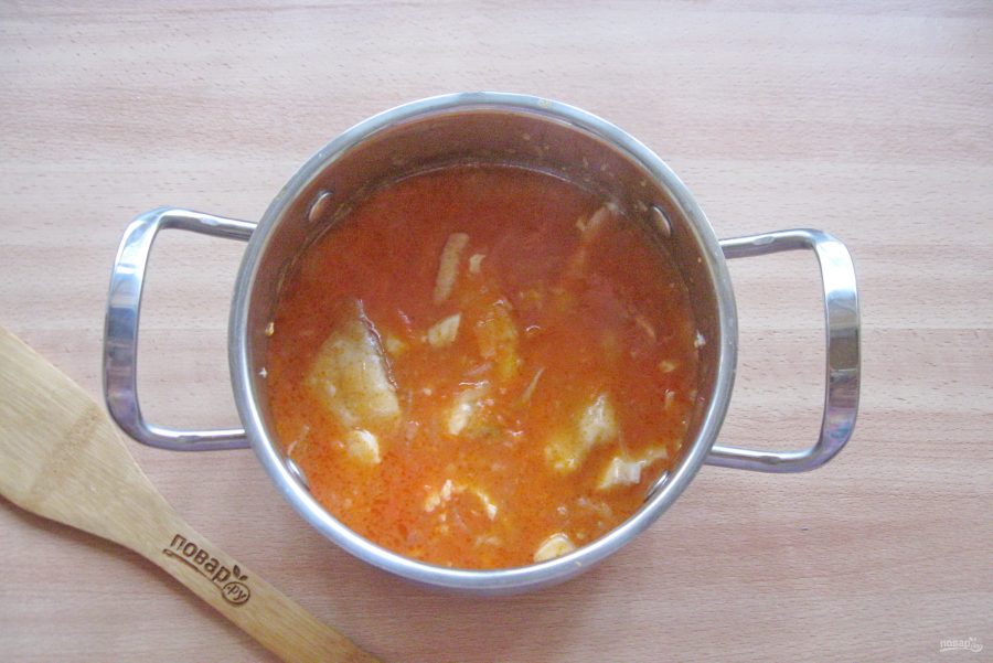 Тилапия в томатном соусе - фото шаг 7
