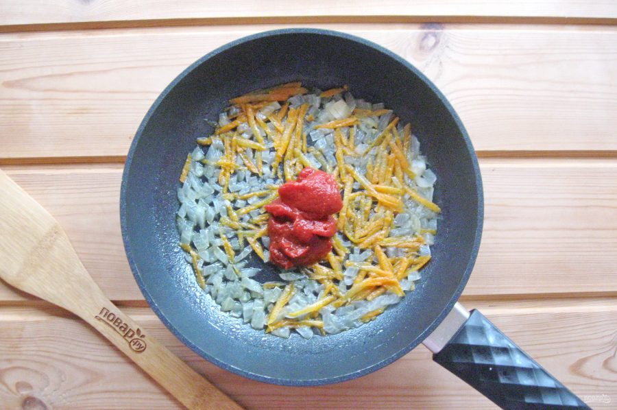 Тефтели в томатном соусе на сковороде - фото шаг 7