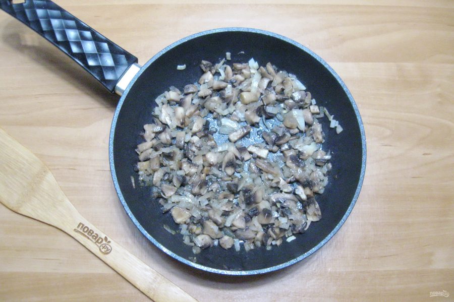 Кулебяка с мясом и грибами - фото шаг 4