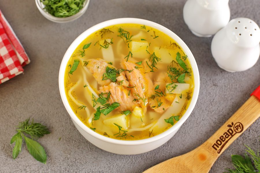 Суп с лапшой и лососем - фото шаг 8