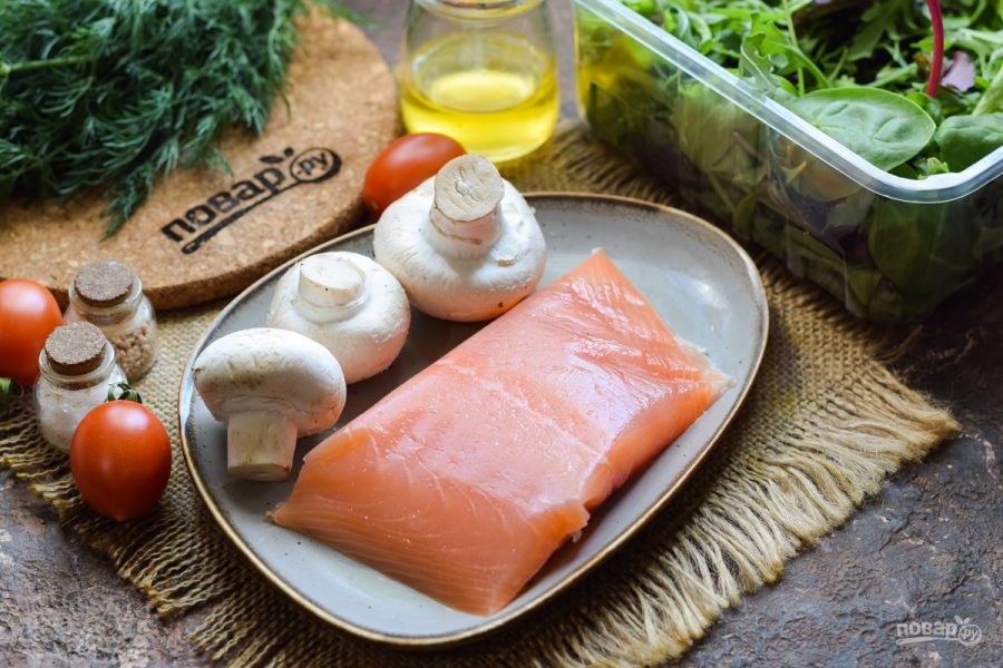 Салат с красной рыбой и шампиньонами - фото шаг 1