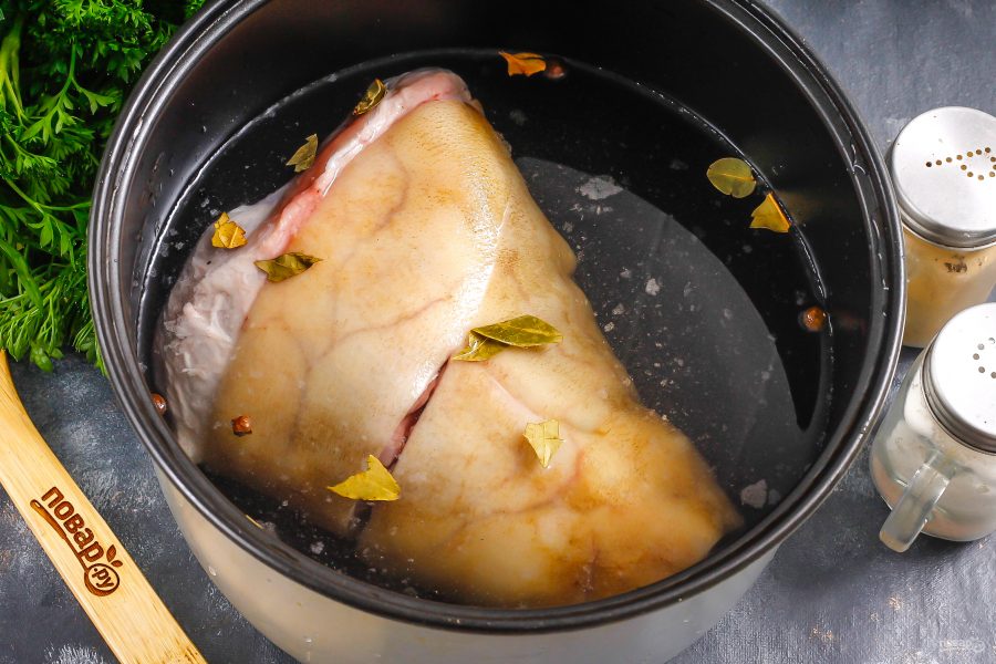 Домашняя колбаса из свинины в бутылке - фото шаг 2