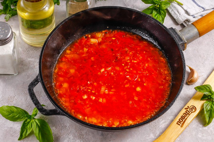 Лосось в томатном соусе - фото шаг 4