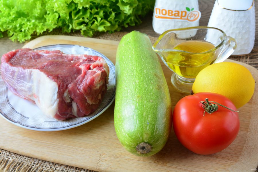 Теплый салат с говядиной и кабачками - фото шаг 1