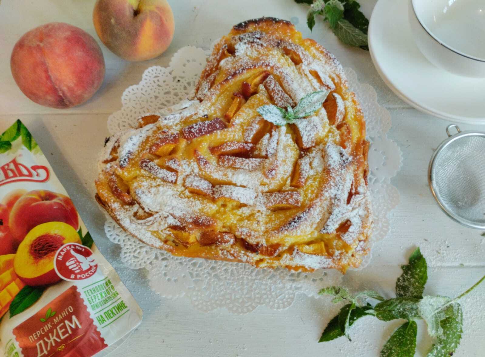 Фото к рецепту: Пирог с персиками и с джемом #махеевъ