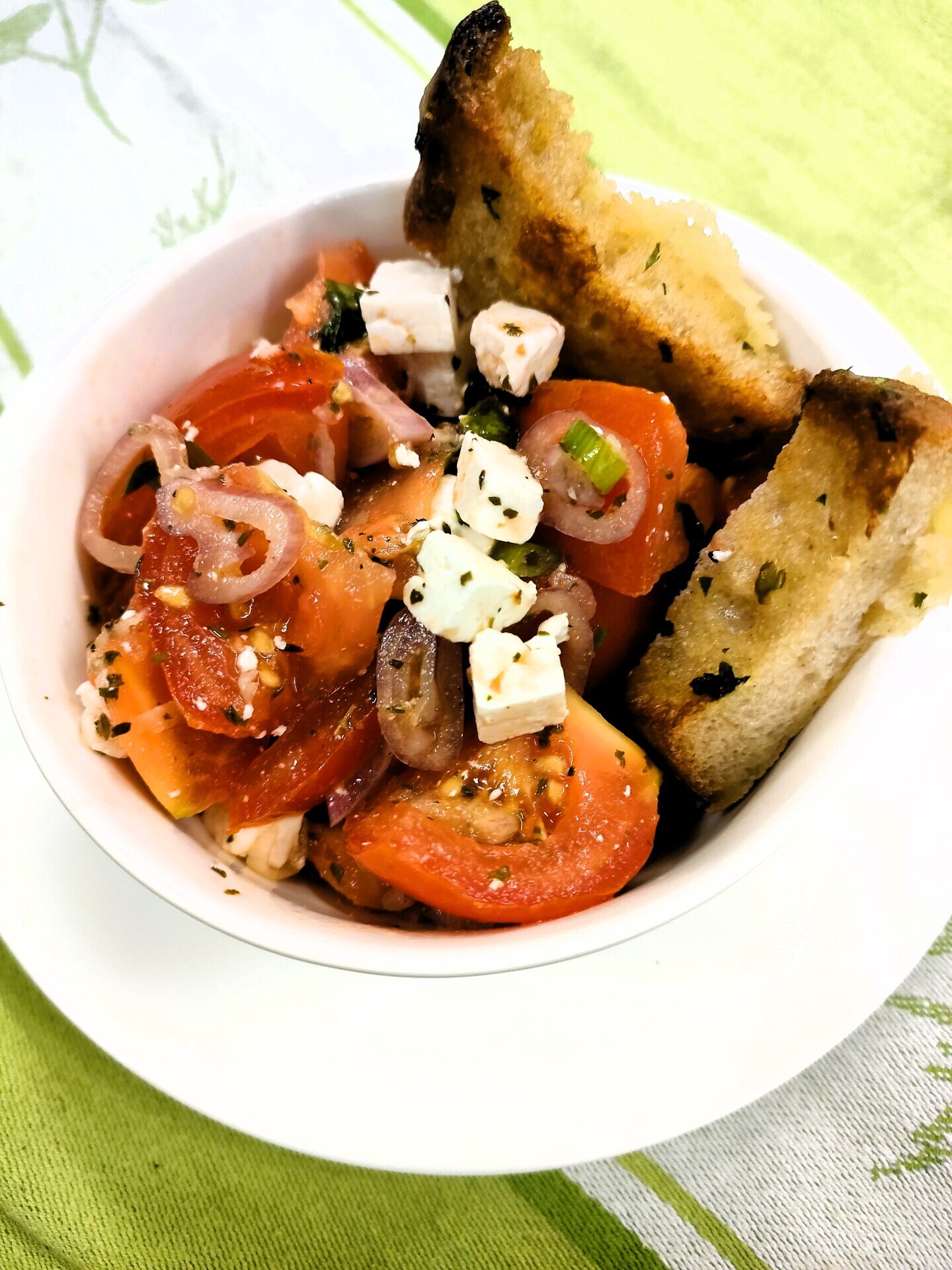 Салат из помидоров к шашлыку “средиземноморский”: шаг 6