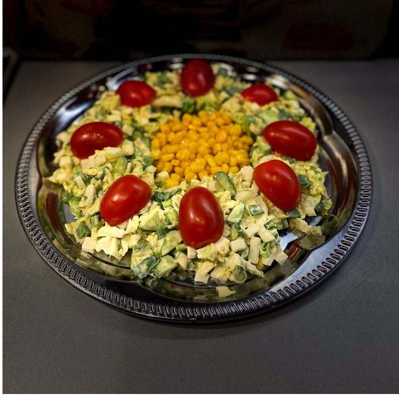 Фото к рецепту: Вкусный и красивый салат за 5 минут