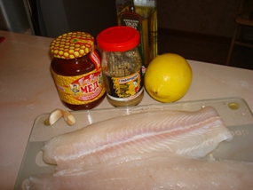 Филе белой рыбы в горчично-медовом маринаде: шаг 1