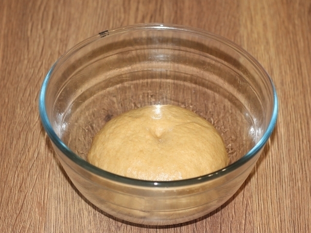Рецепт хлеба с паприкой на квасном концентрате: шаг 8