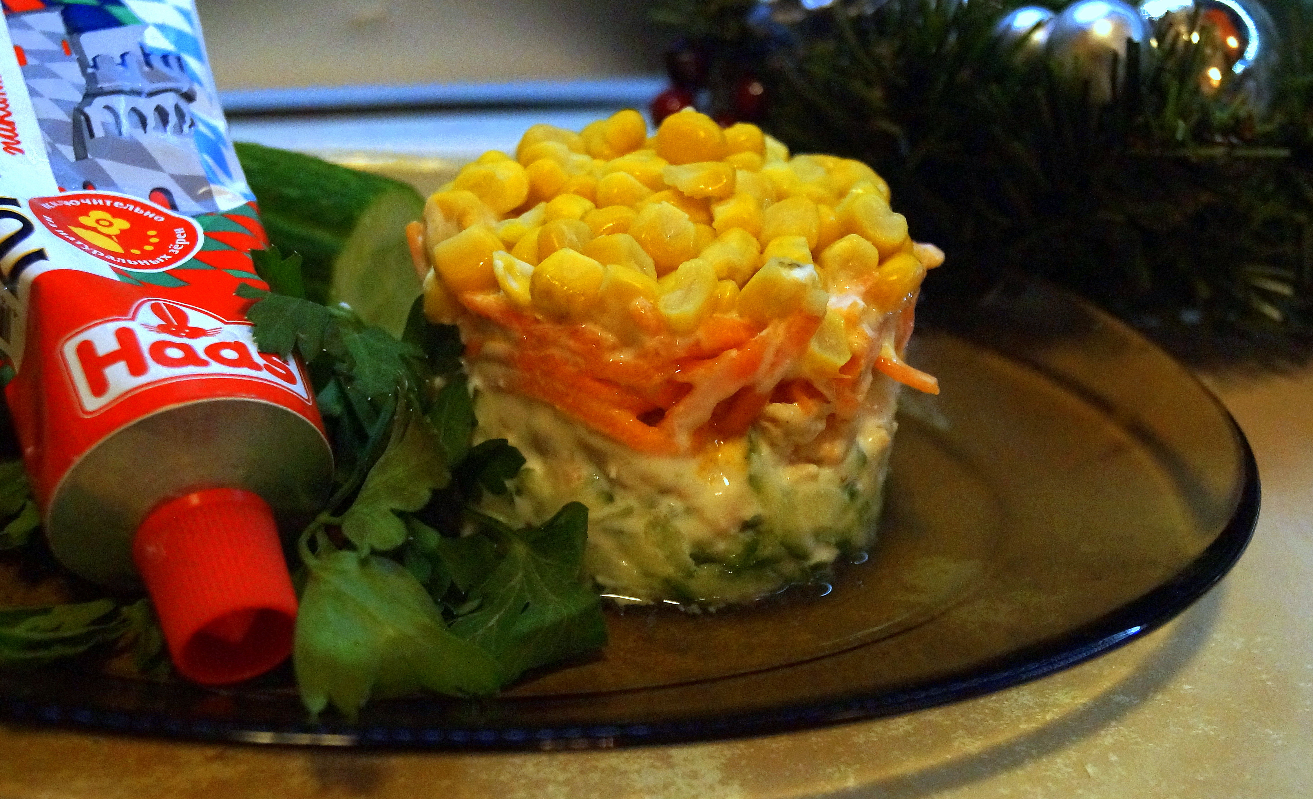 Салат слоёный, пикантный (с курицей и корейской морковкой).: шаг 6