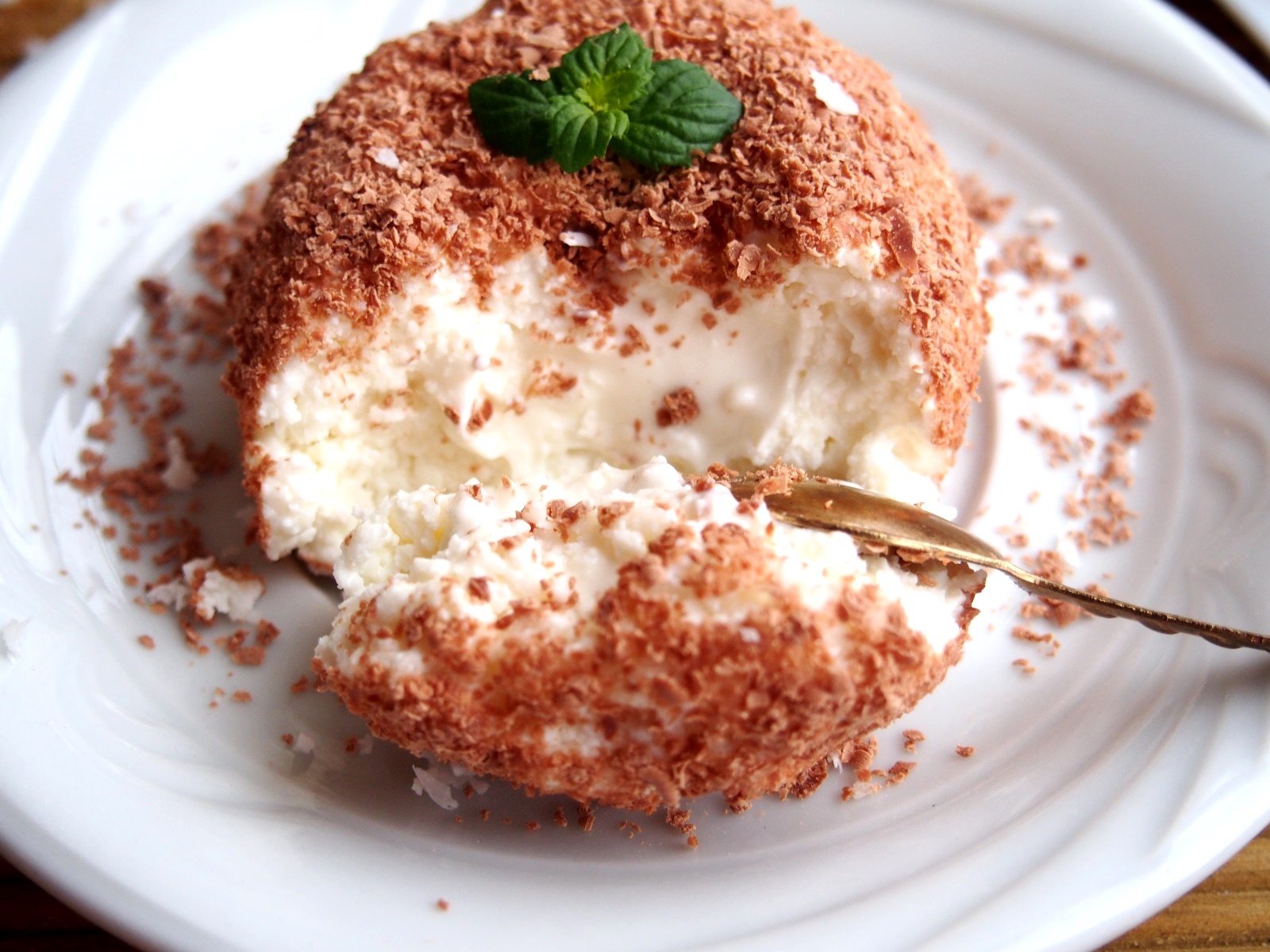Десерт а-ля кокос