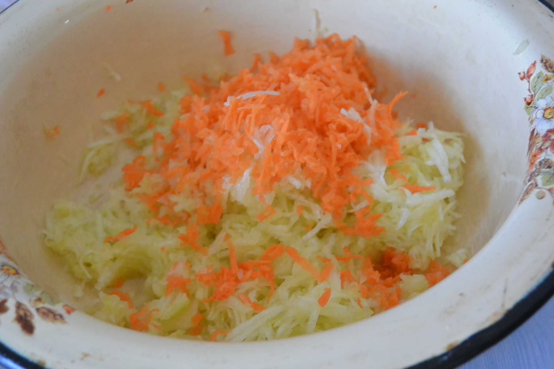 Морковно-кабачковые кексы: шаг 1