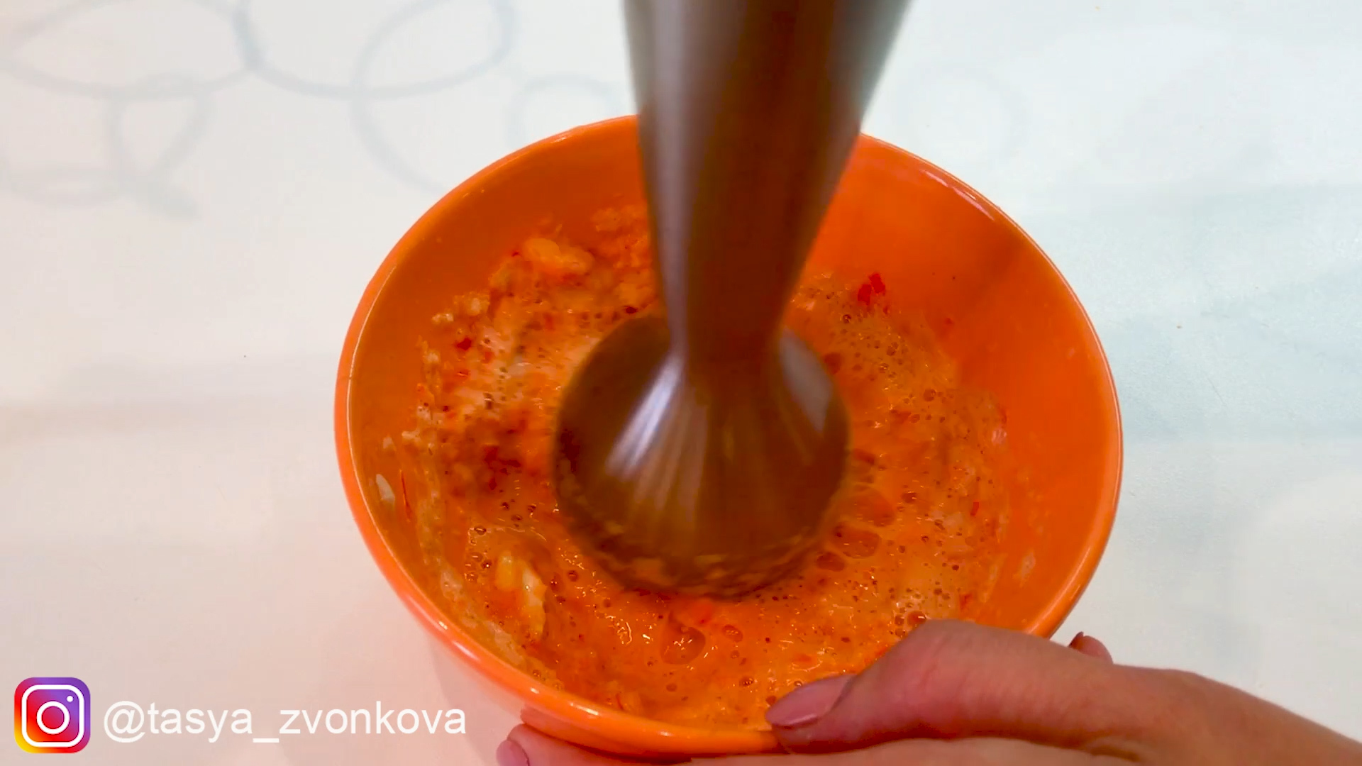 Соус для свежих томатов: шаг 2