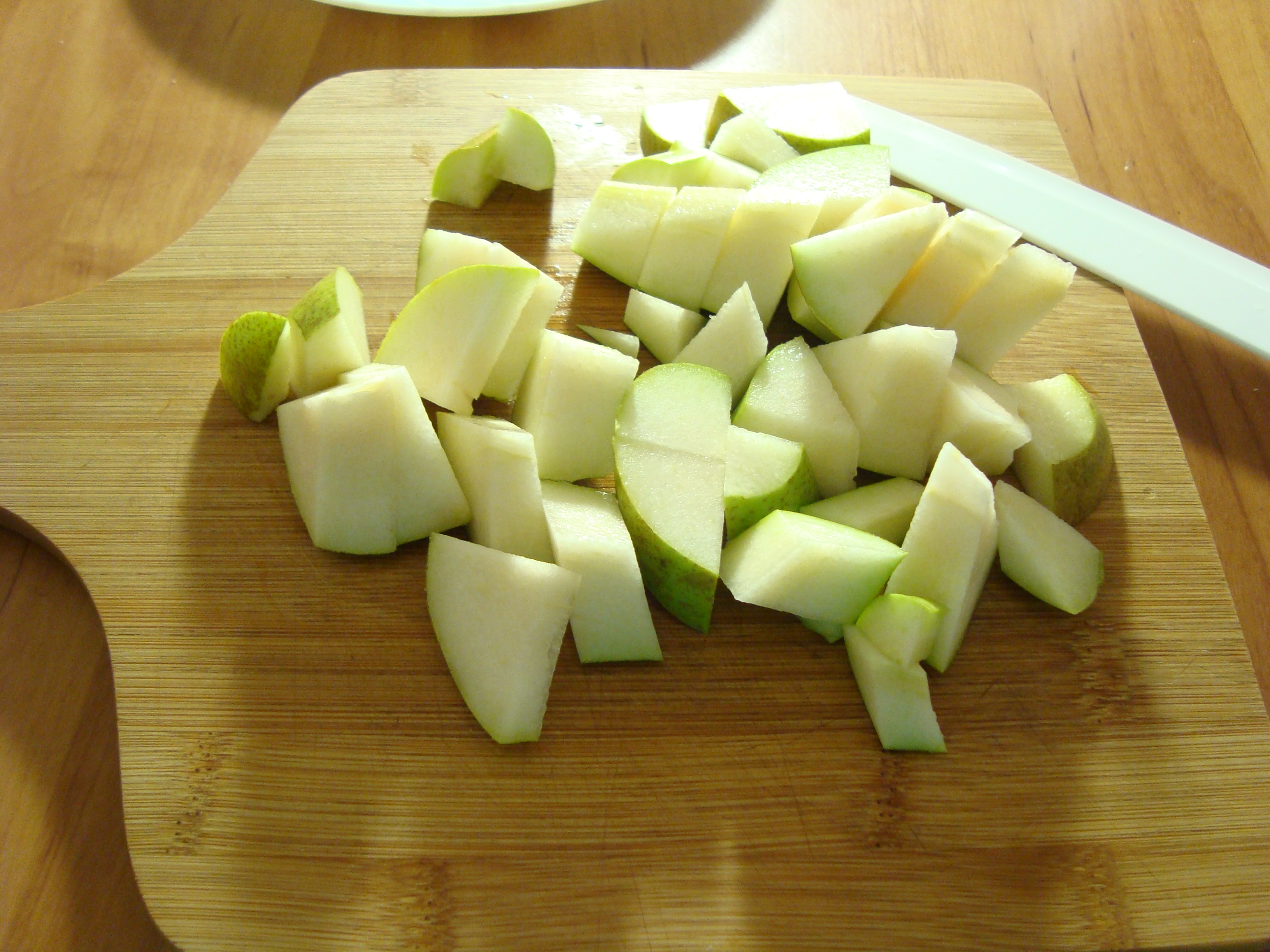 Блинный террин с яблоком, грушей и глазированными сырками: шаг 5