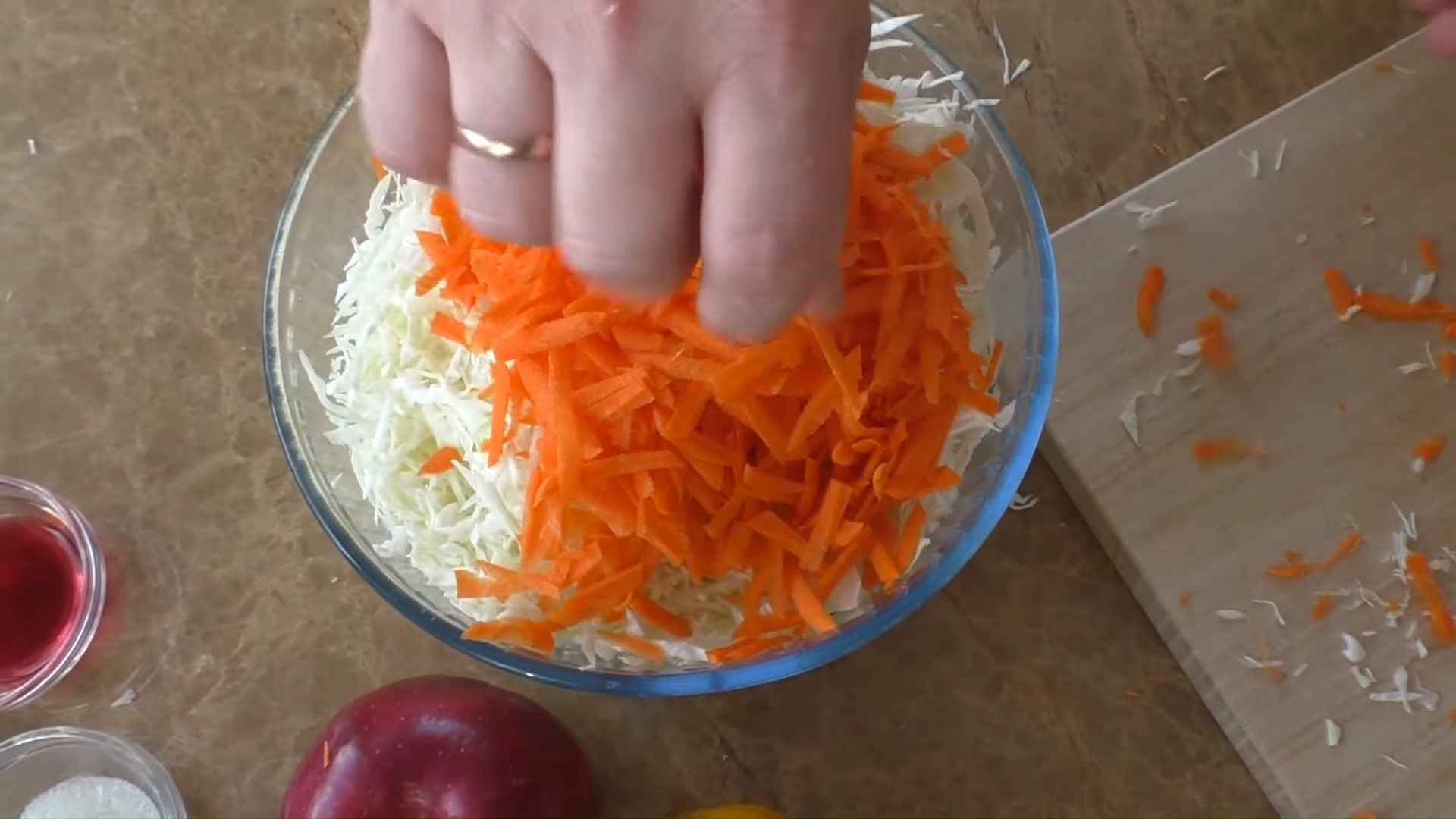 Капустный салат cole slaw: шаг 3