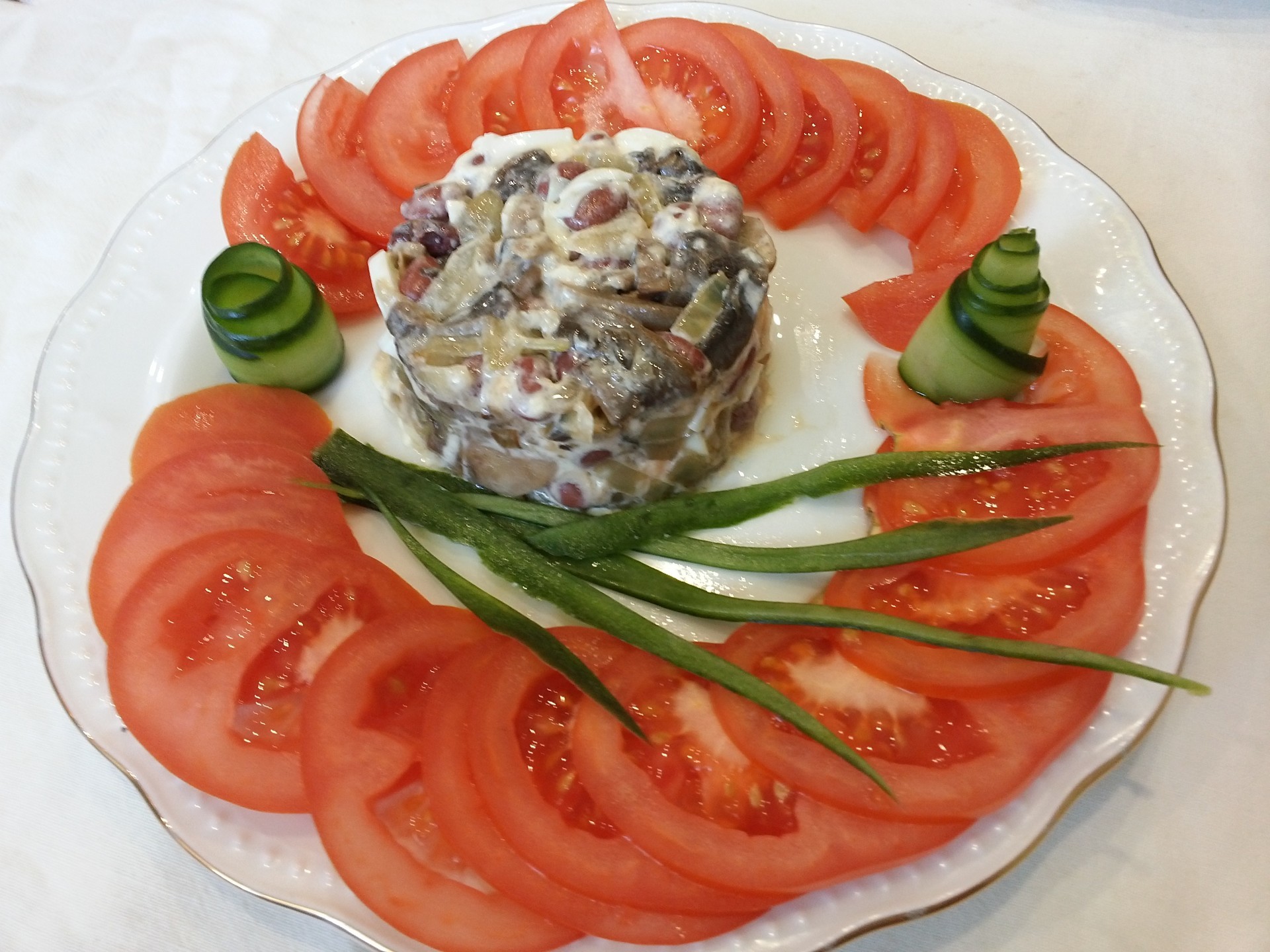 Фото к рецепту: Салат для влюбленных "вечная любовь"
