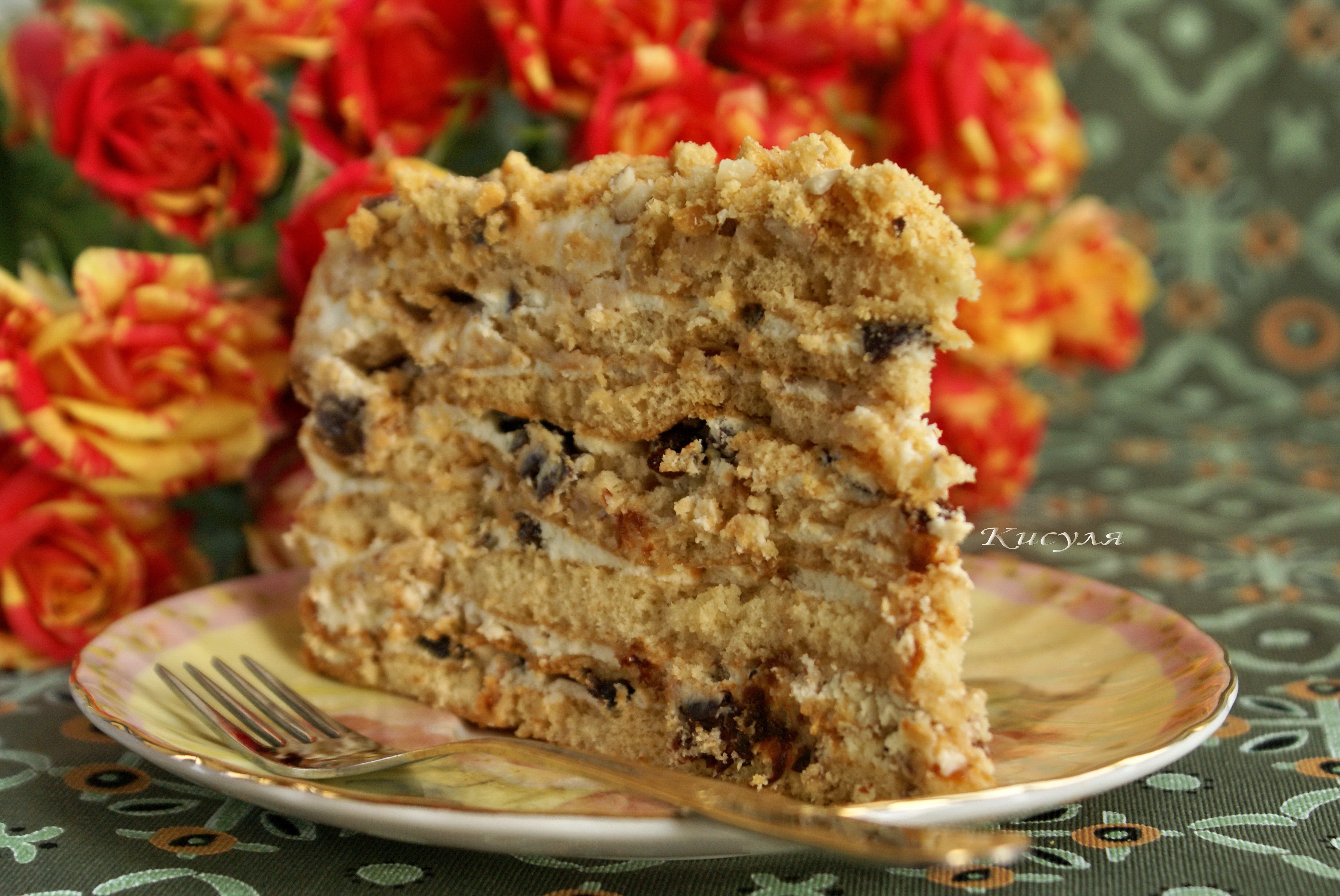 Медовый торт с черносливом и грецкими орехами: шаг 15