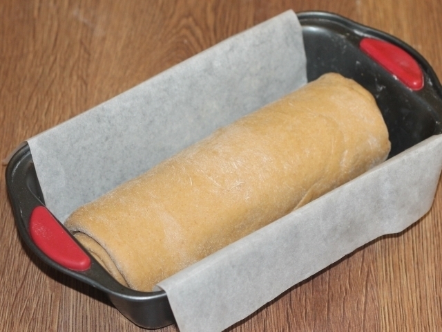 Рецепт хлеба с паприкой на квасном концентрате: шаг 13