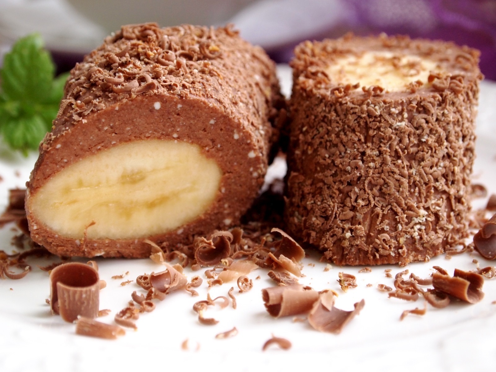 Фото к рецепту: Шоколадно-творожный десерт с бананом