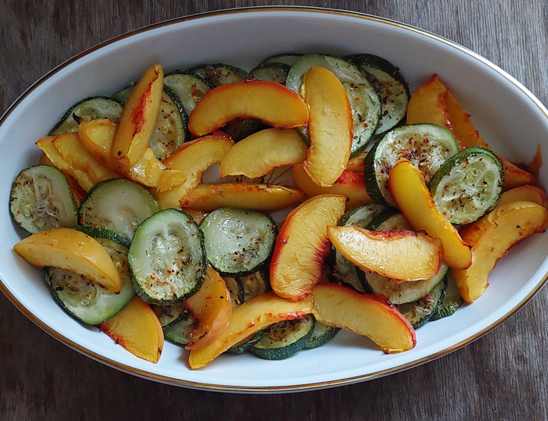 Теплый салат с цукини и персиками: шаг 7