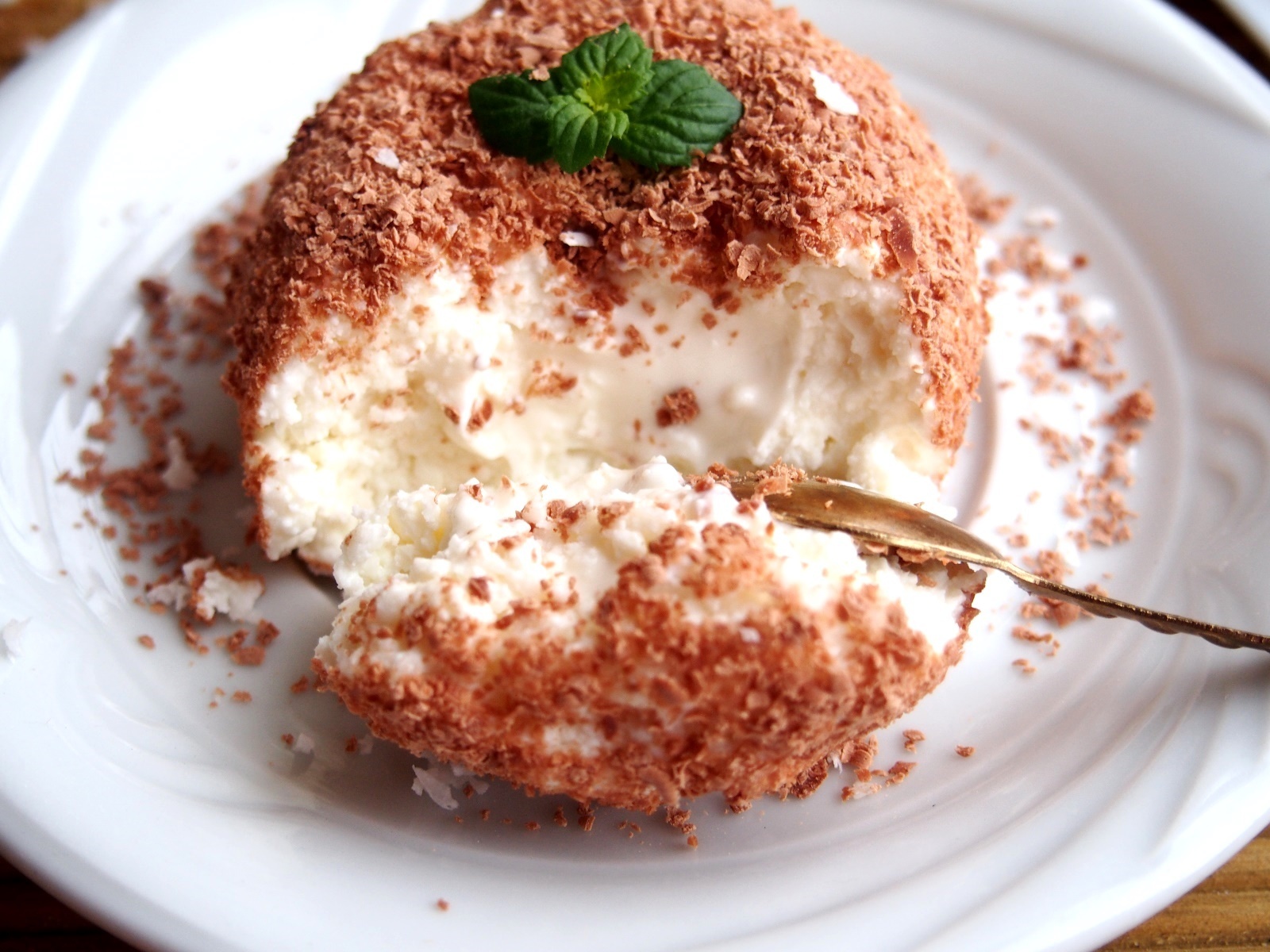 Фото к рецепту: Десерт "а-ля кокос"